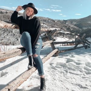 Meet your Posher, Megan